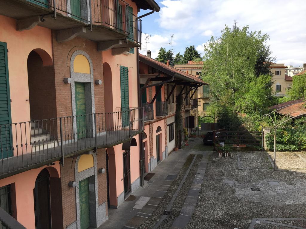 Soggiorno In Centro Storico Вимеркате Стая снимка